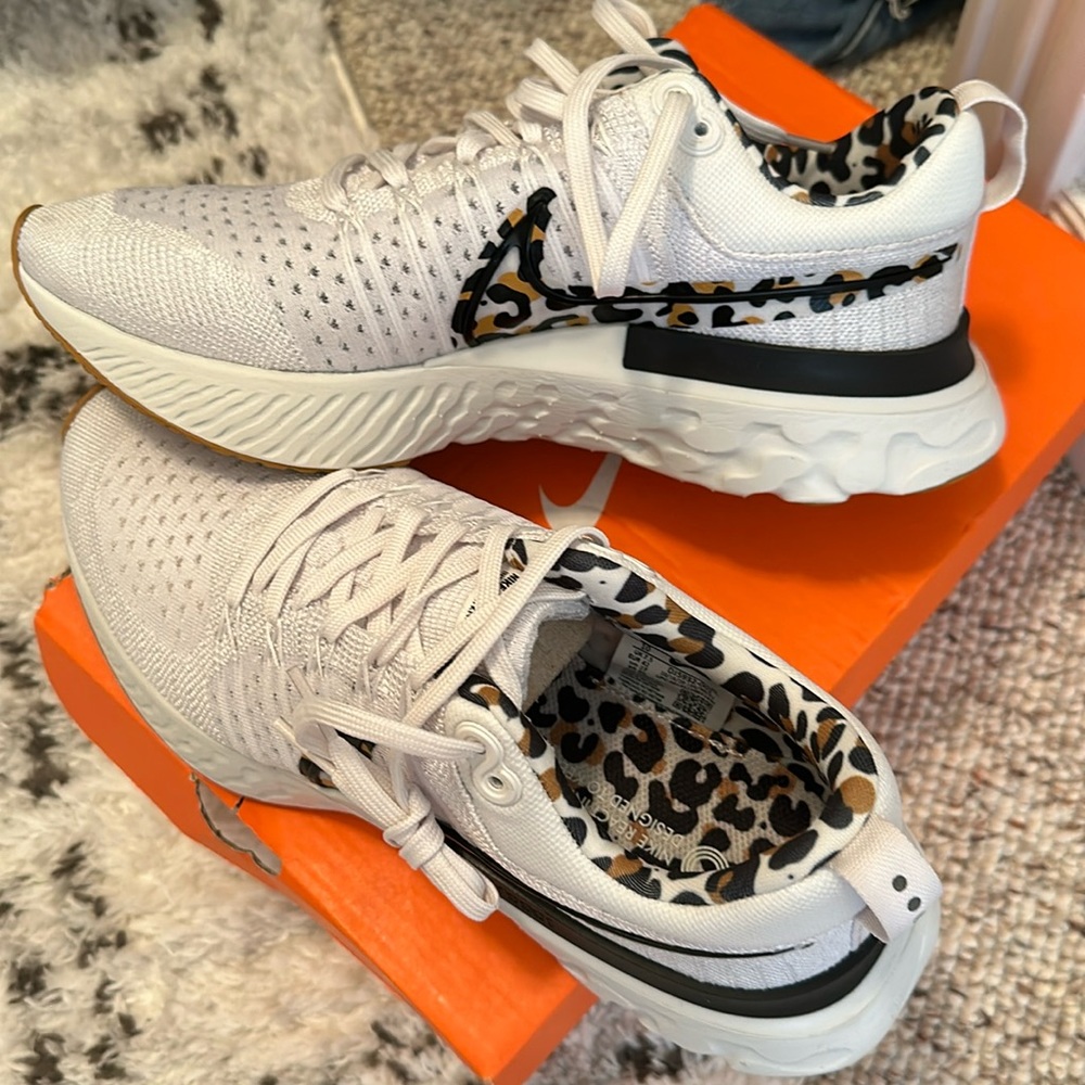 Brand new in box Nike React Infinity Run size 10